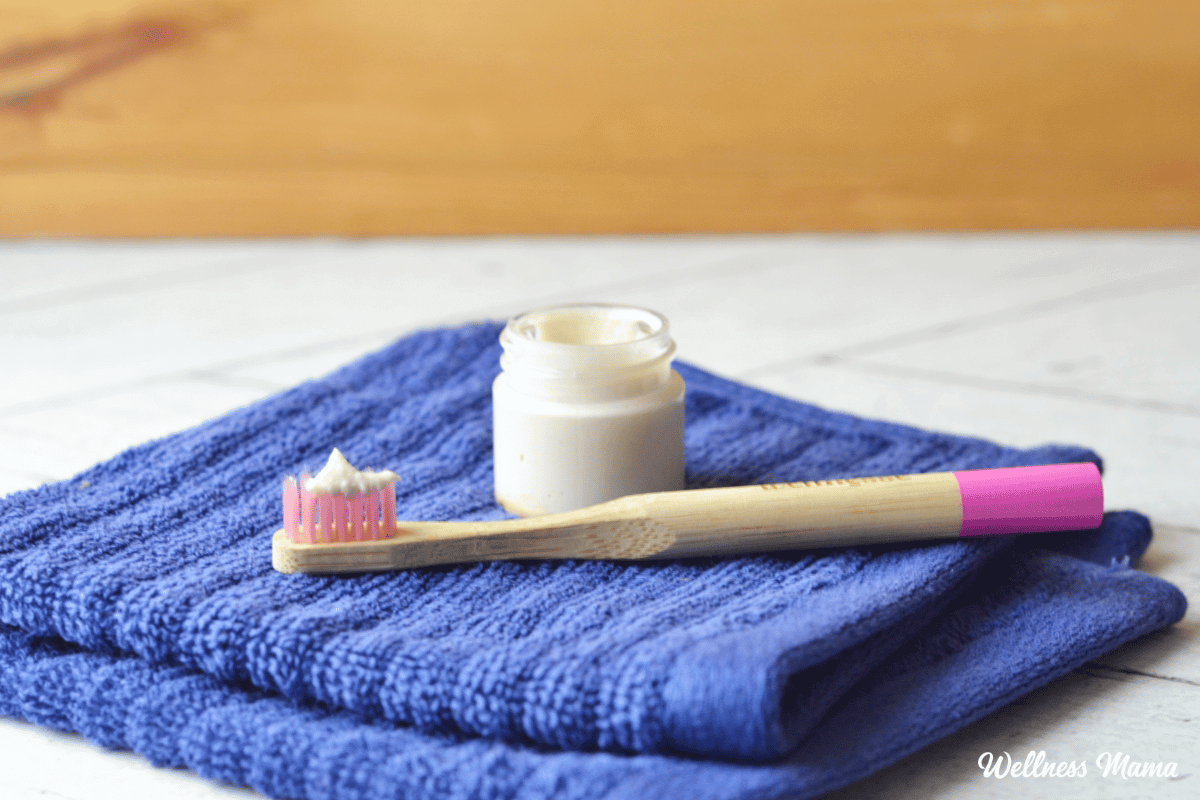 Selfmade Remineralizing Toothpaste Recipe